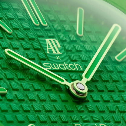 GREEN EIGHT | 1:1 High-Quality Replica